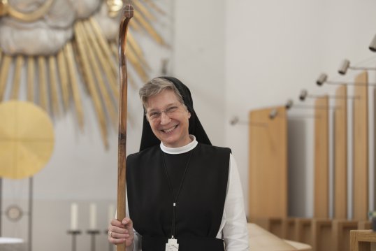 Äbtissin 